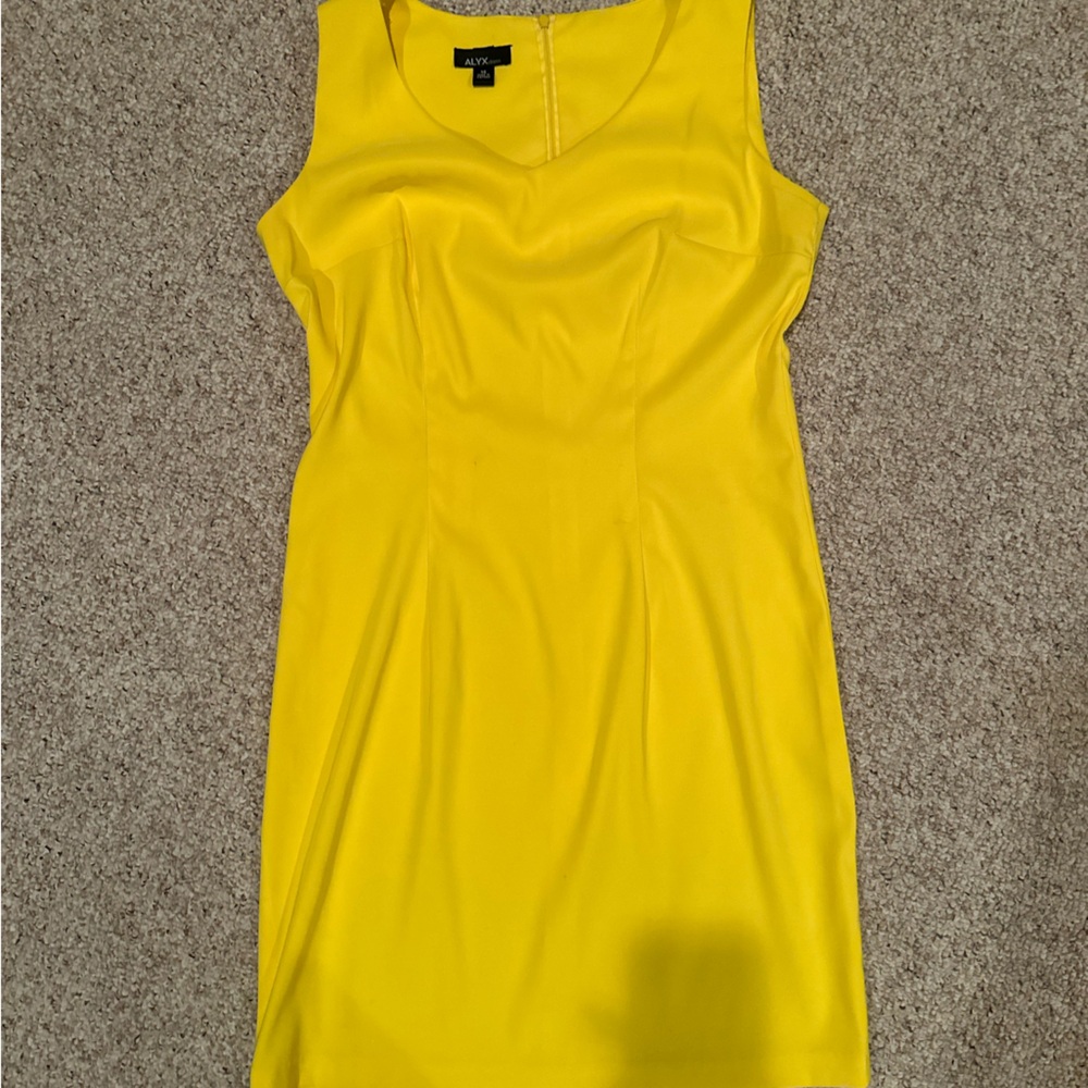 Yellow short dress